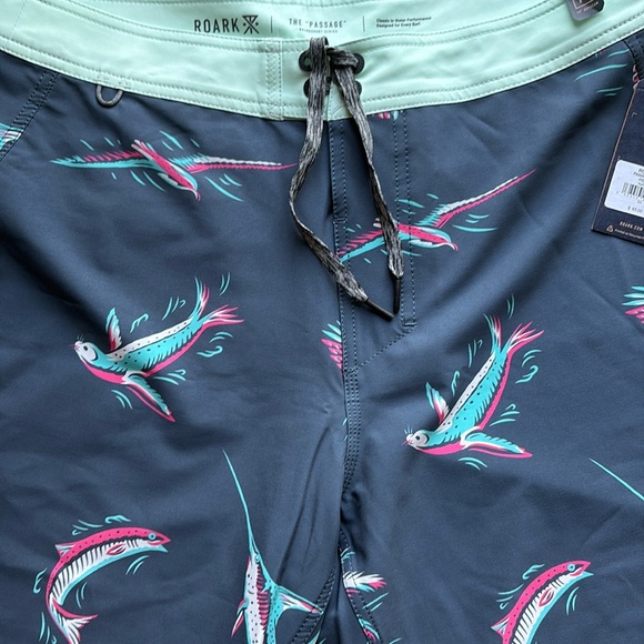 Men’s Roark Passage Mariner Navy Boardshorts Size 32 NWT - Picture 2 of 13